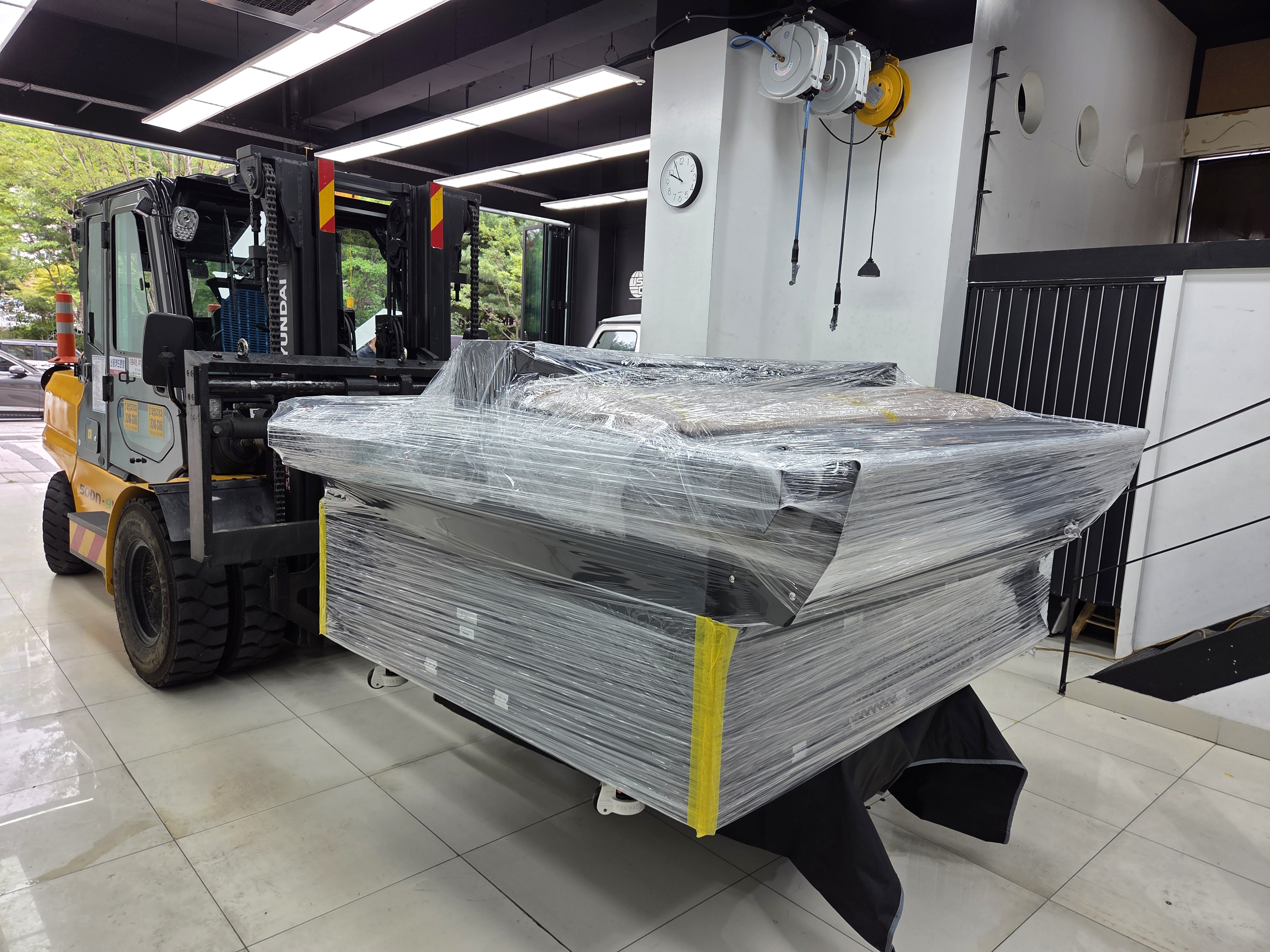 THE LX 인천송도점 F1612 설치완료 첨부파일 : 1758504646_1.jpg