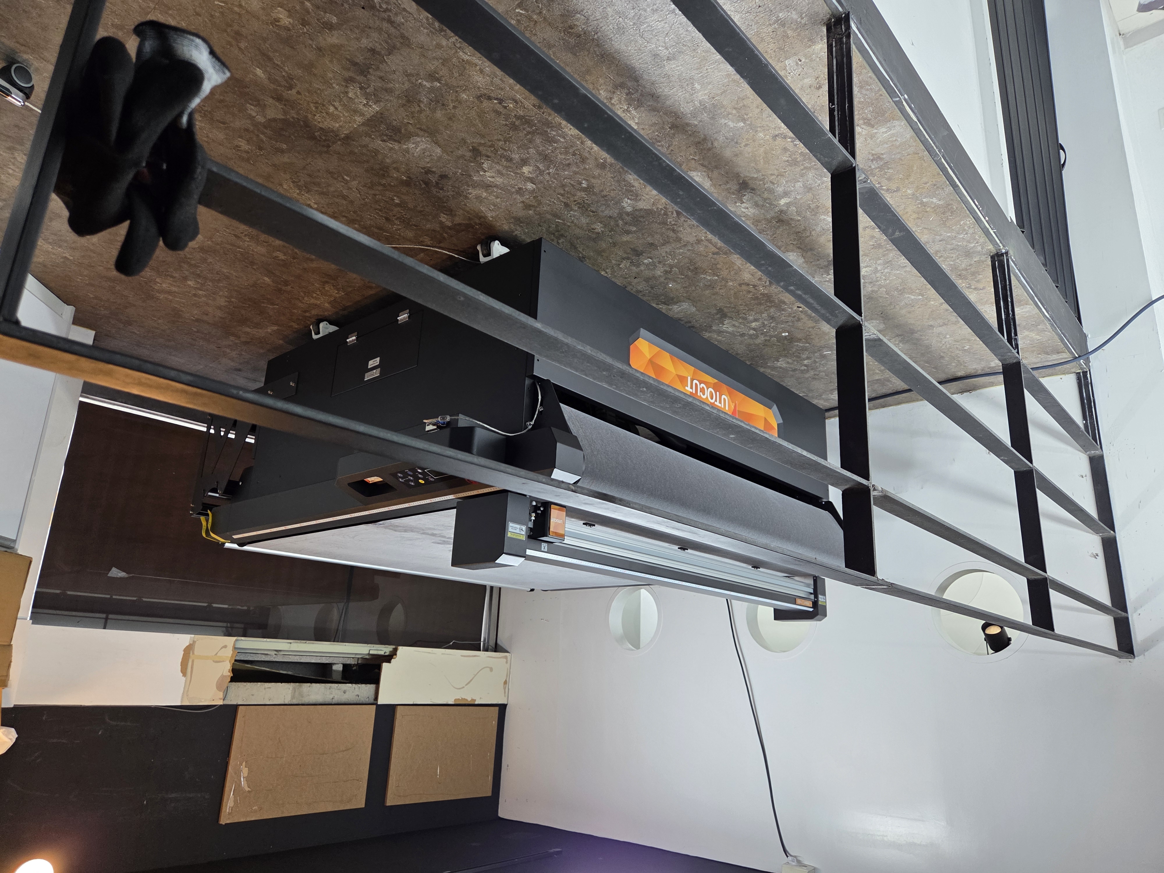 THE LX 인천송도점 F1612 설치완료 첨부파일 : 1758504646_12.jpg