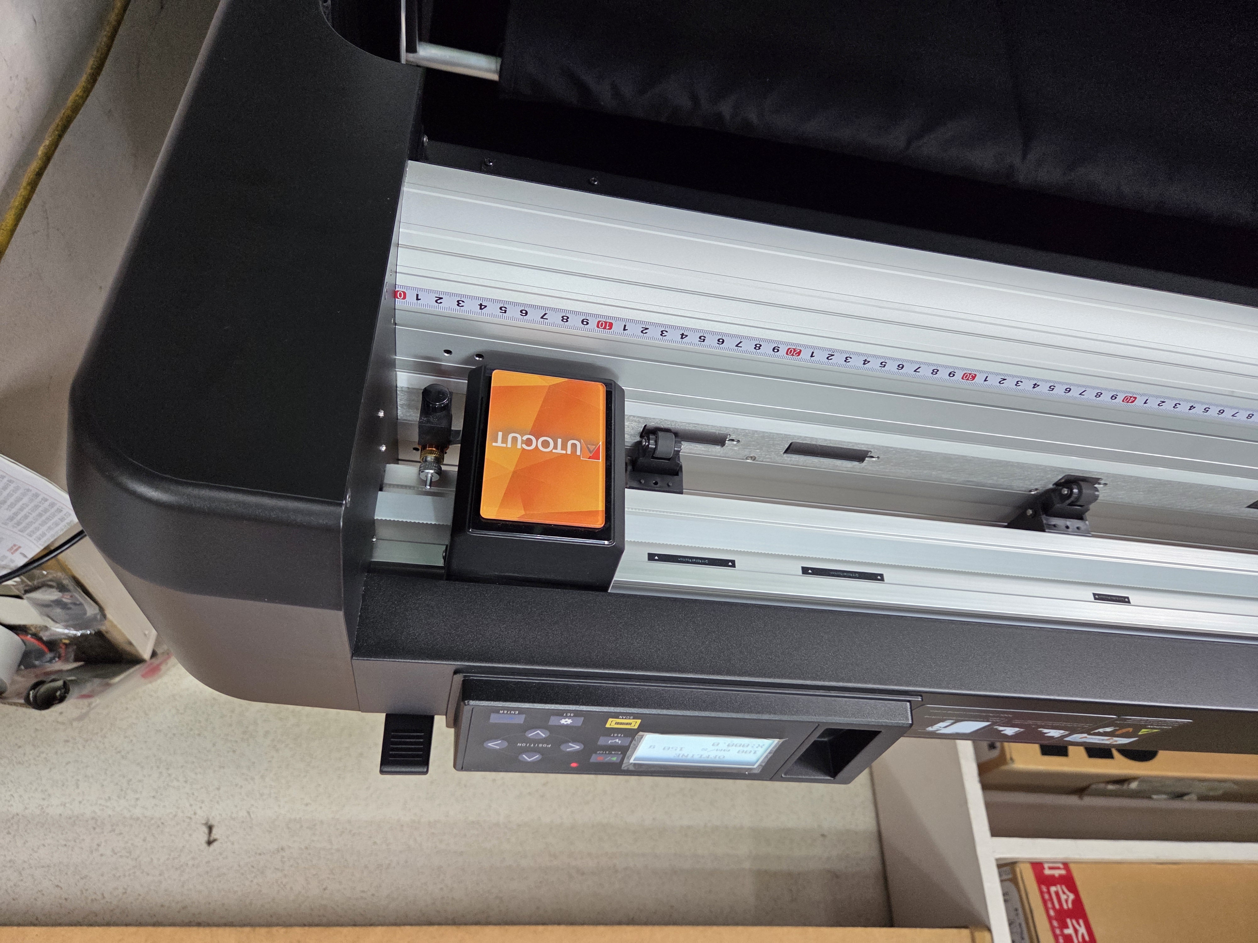 순천 월드자동차용품점 PPF재단기 설치완료 첨부파일 : 1764131364_4.jpg