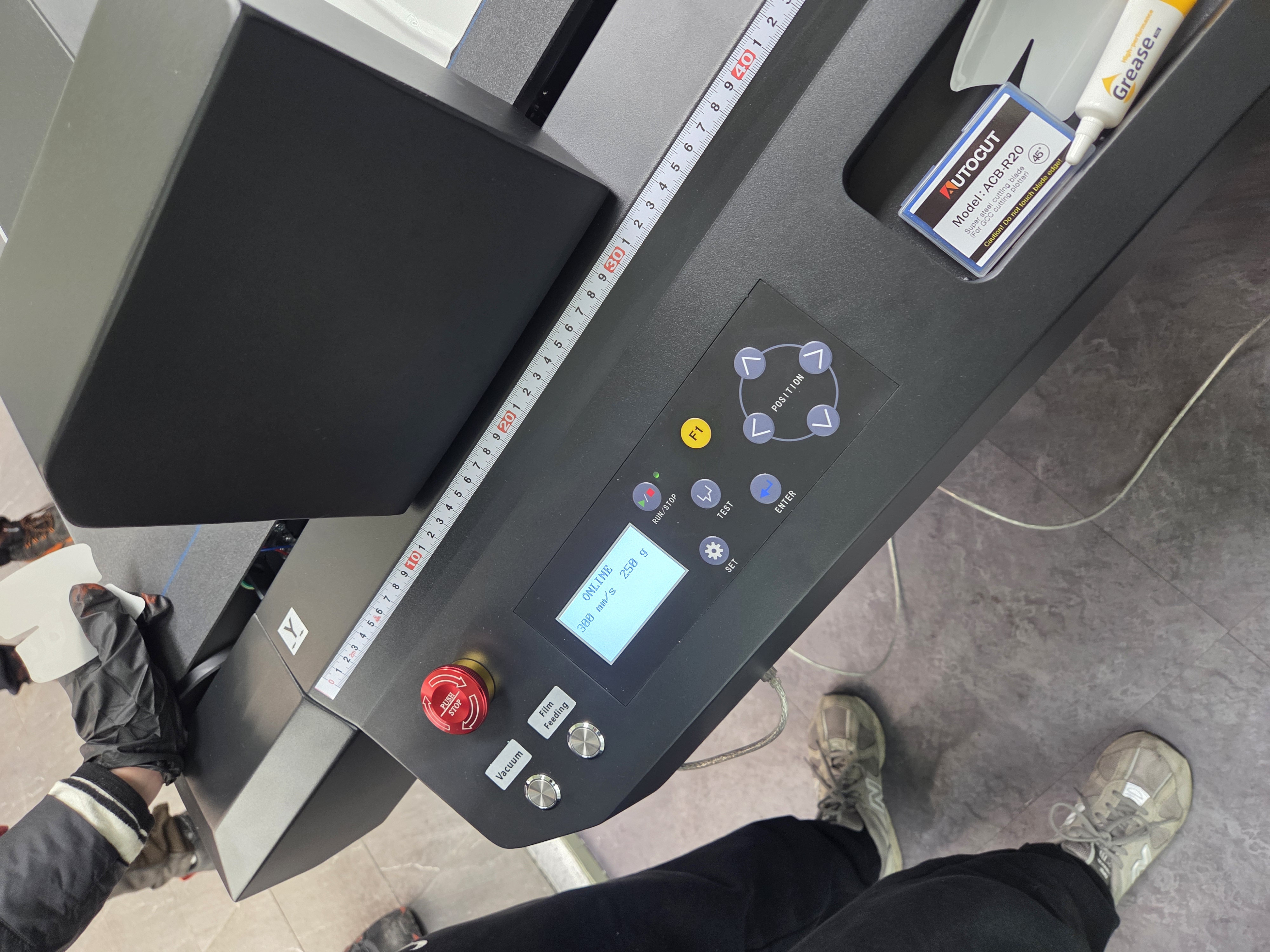 인천 뉴본 F1612 평판재단기 설치 첨부파일 : 1772770936_11.jpg