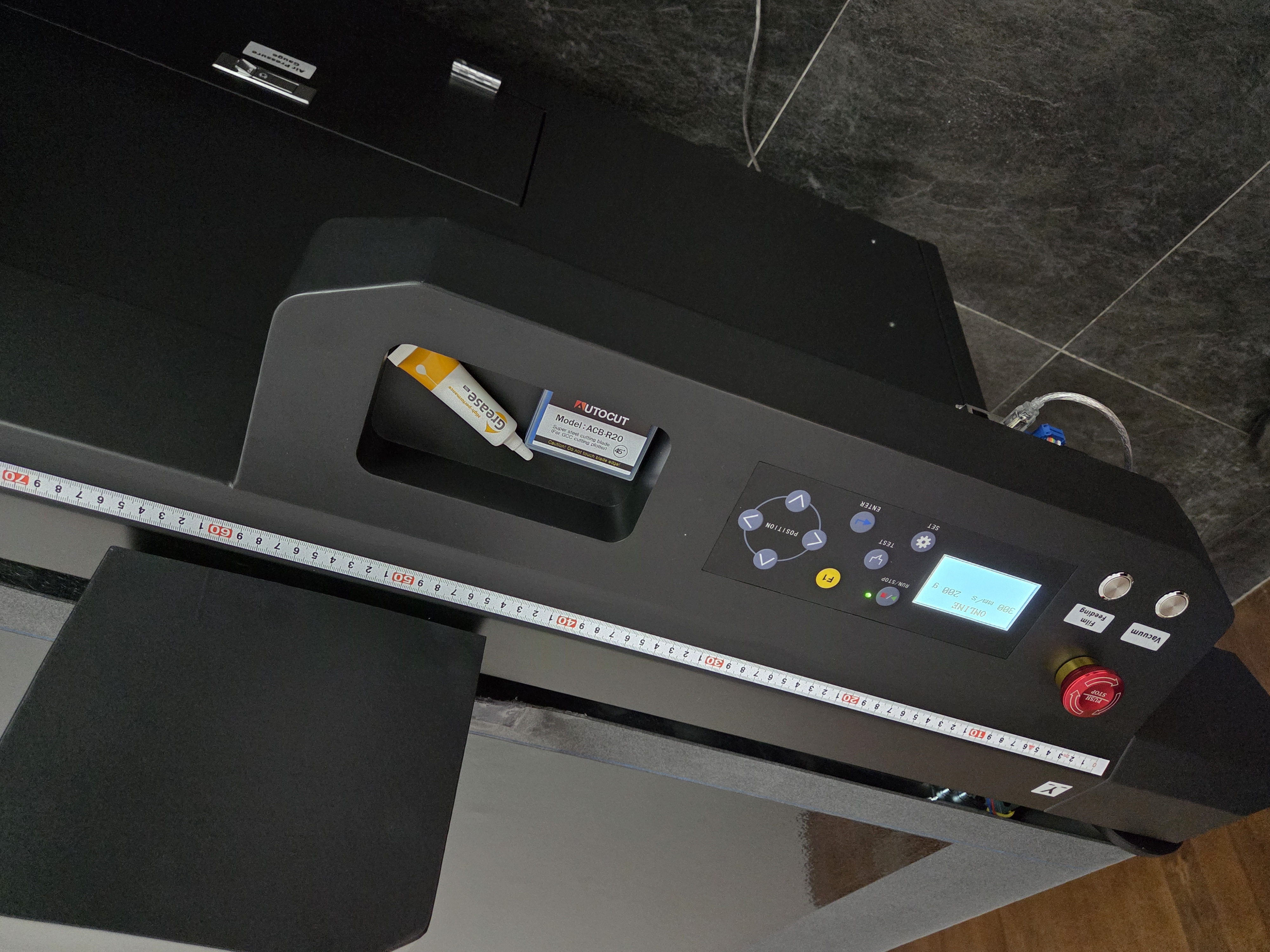 전주 틴트테일러 F1612 설치 첨부파일 : 1774412143_7.jpg